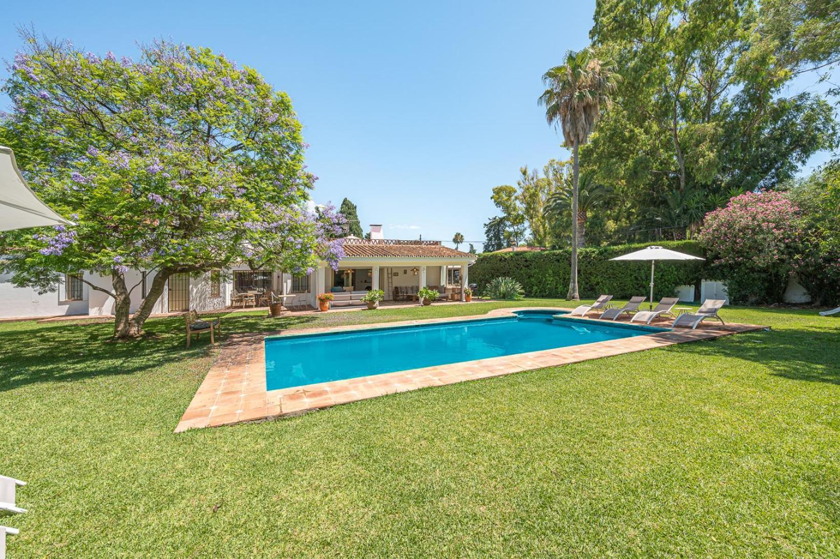 Banus 10 Minutos Villa Estepona Bagian luar foto